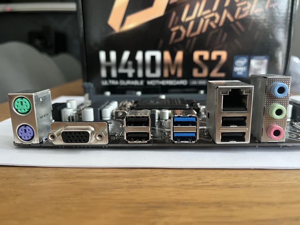 Gigabyte H410M S2
