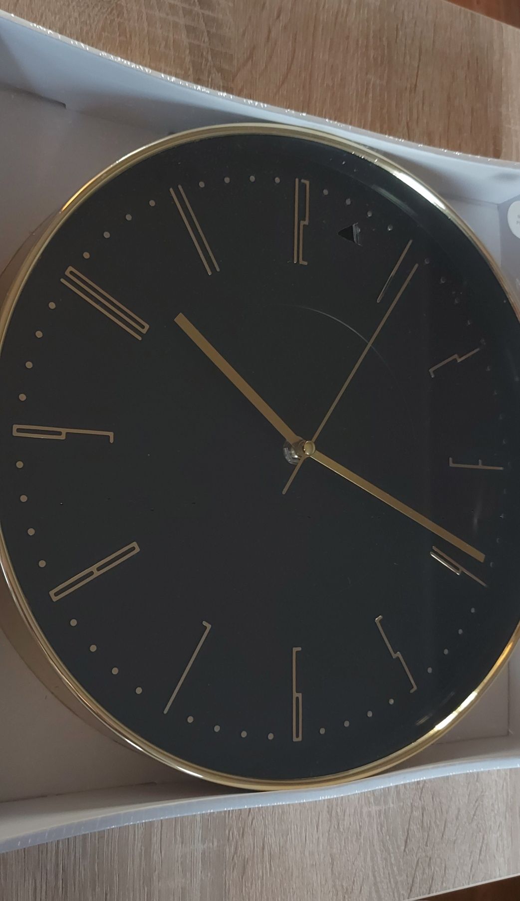 Zegar ścienny NOWY  29 cm