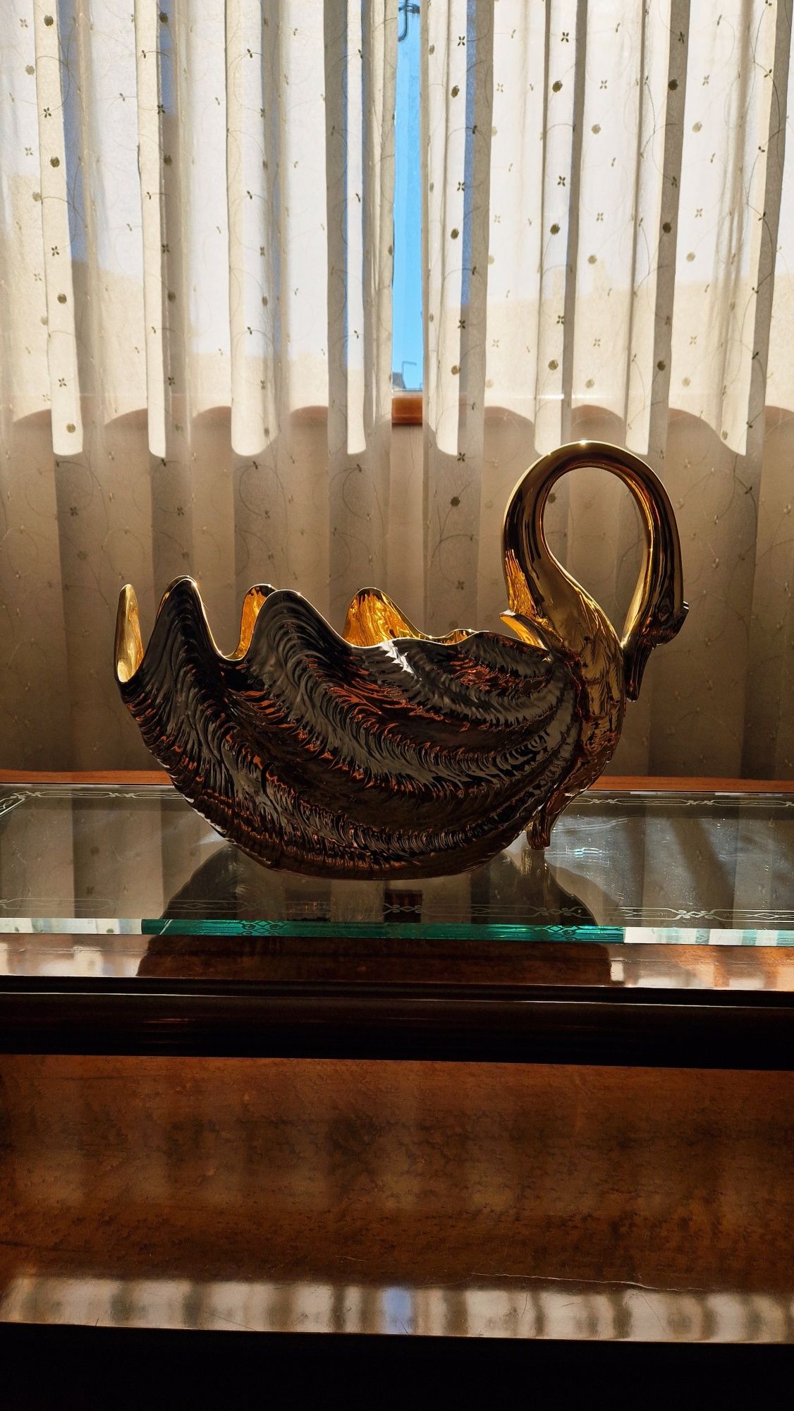 Cisne dourado/prateado