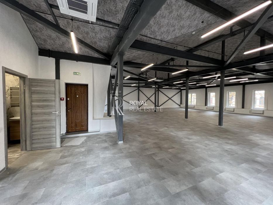 Оренда ОСЗ Офіс 814 м.кв вул. Івана Франка 26 ФАСАД Центр Парковка