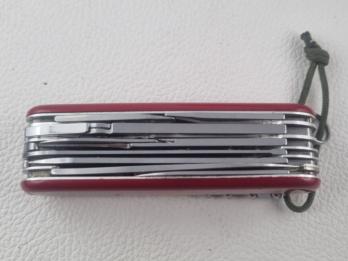 Scyzoryk szwajcarski Victorinox Handyman 1.3773