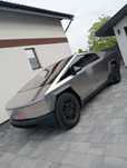 Прокат Tesla kibertrak.Авто прокат
