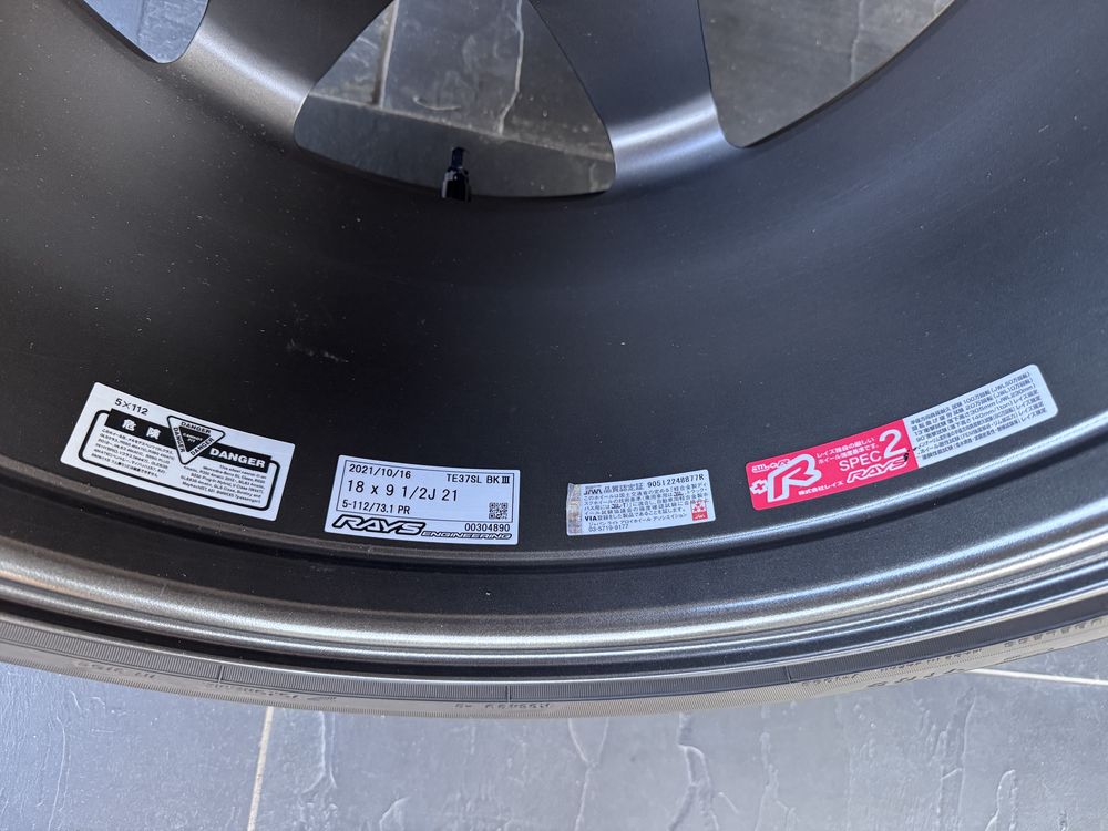 Felgi Volk Rays TE37 SL Black Edition III 18 5x112 Supra JDM