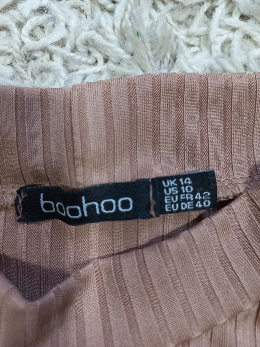 Фірмене плаття Boohoo