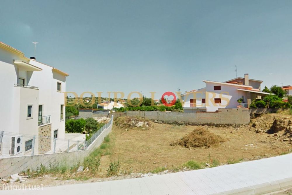 Lote de Terreno para venda em Miranda do Douro - Bragança