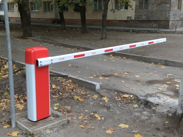 Автоматика для воріт. Шлагбаум автоматичний