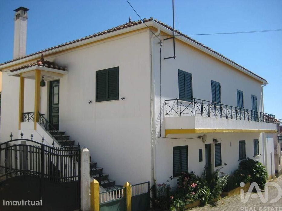 Casa / Villa T5 em Proença-a-Nova e Peral de 400,00 m2
