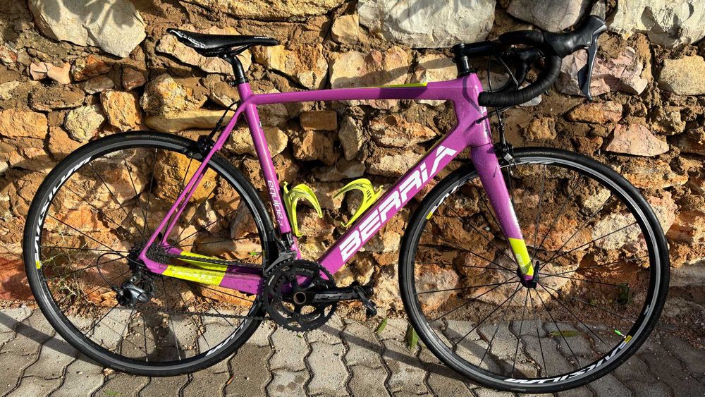 Bicicleta berria (estrada/carbono)