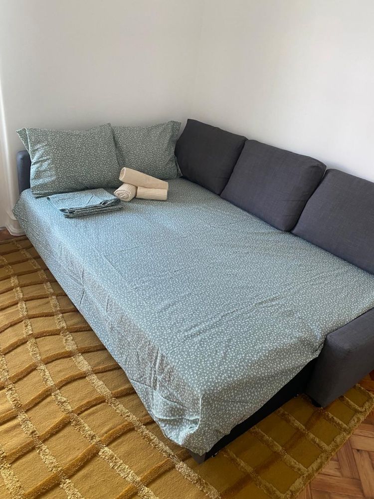 Sofa cama IKEA friheten cinza