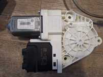 Siłownik silnik silniczek podnoszenia szyby 3C8959704C VW Passat CC