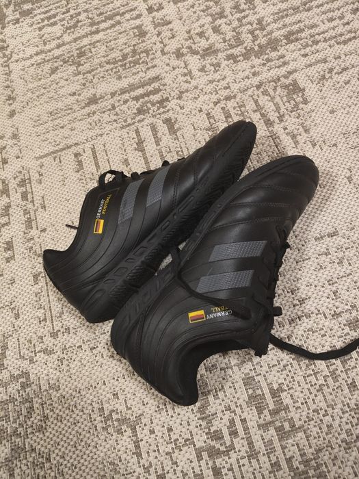 Футбольні сороконіжки 42 розмір