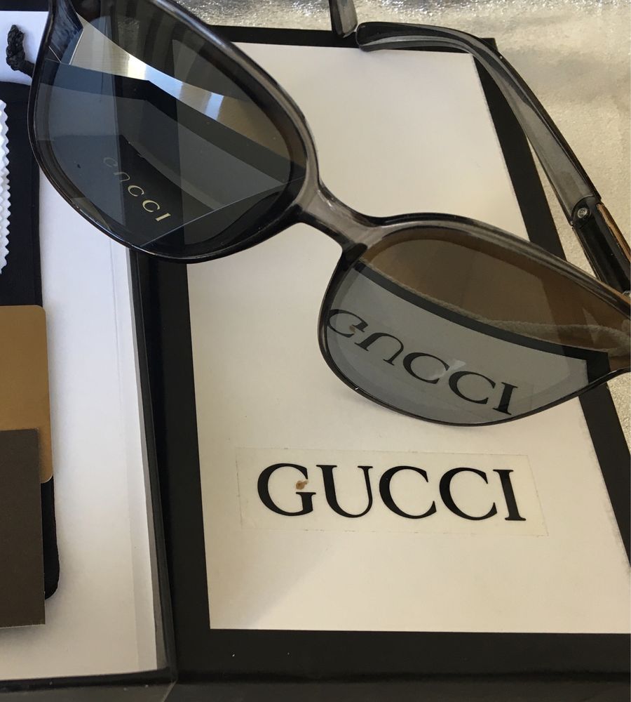 Сонцезахисні окуляри з логотипом GUCCI