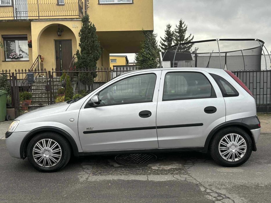 Opel Corsa C 1.2 z GAZEM tania ekonomiczna  pszczółka