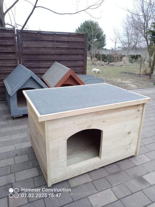 Buda dla psa ocieplana solidna zapraszam