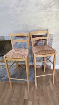 Drewniane krzesło barowe hoker