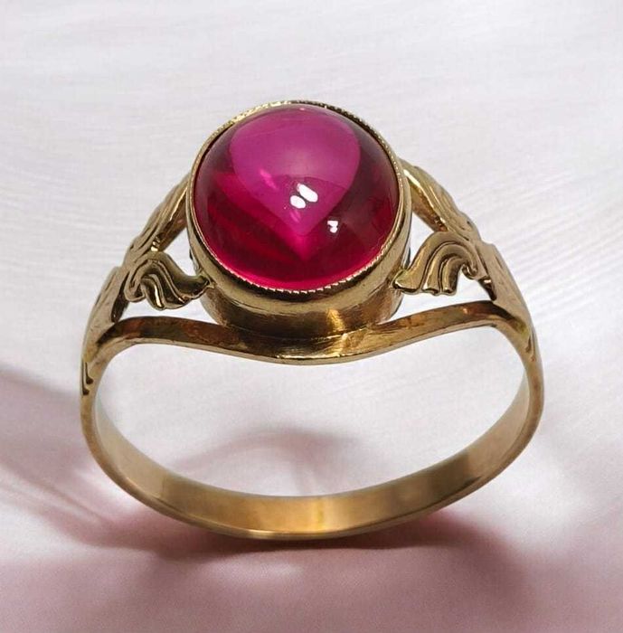 Zjawiskowy złoty pierścionek próba  585 waga 2,45 g rozmiar 17