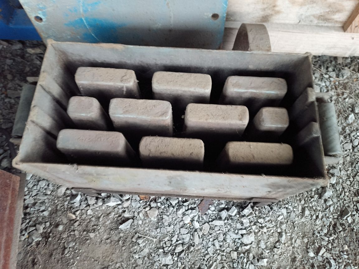 forma pustaki betonowe bloczki