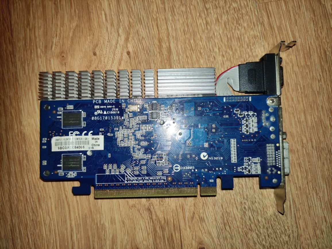 Відеокарта ASUS 8400GS 512mb (EN8400GS SILENT)