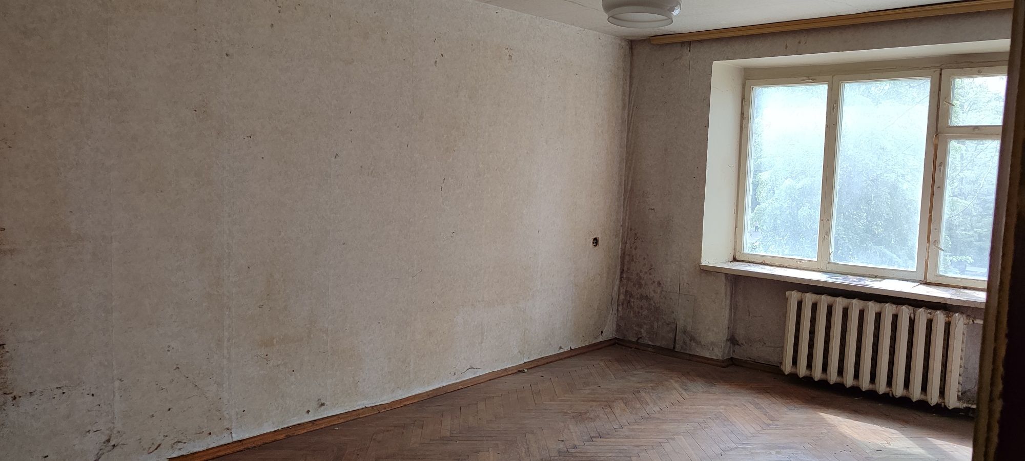 Продам квартиру в центрі Вишневого