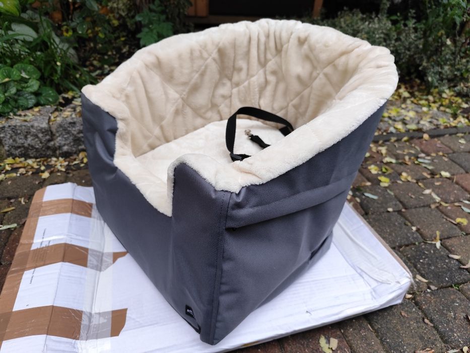 Amazon Basics fotelik samochodowy dla psa/kota