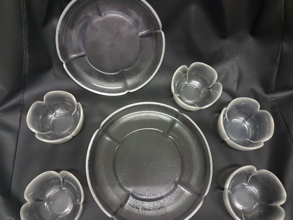 Szklane miseczki z talerzami Rosenthal