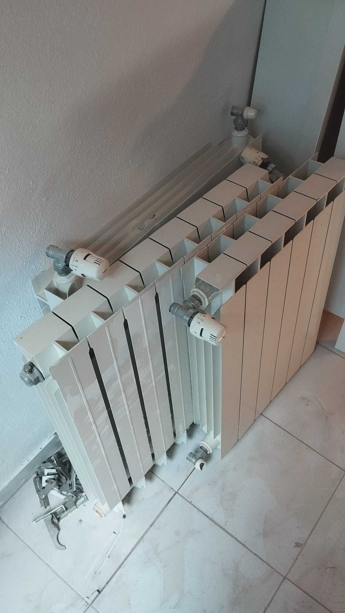 Caldeira a gás + aquecedores de parede