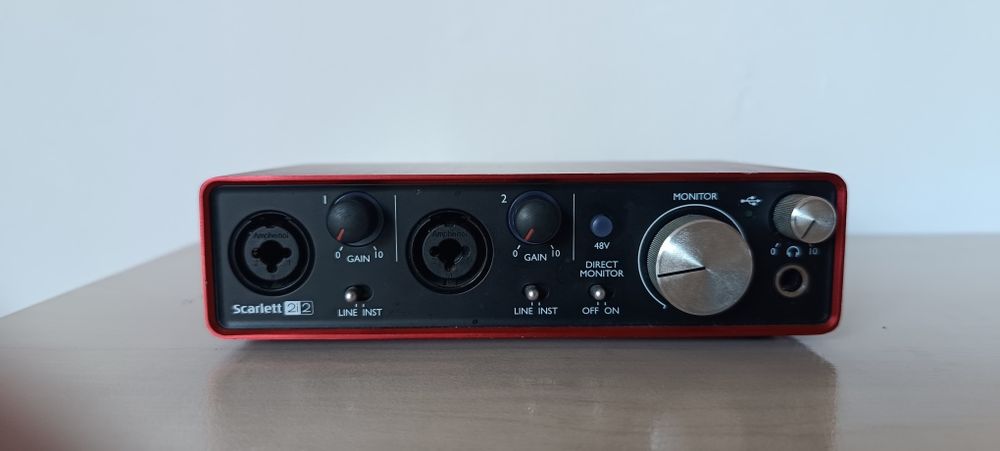Аудиокарта focusrite scarlett 2i2 2nd gen