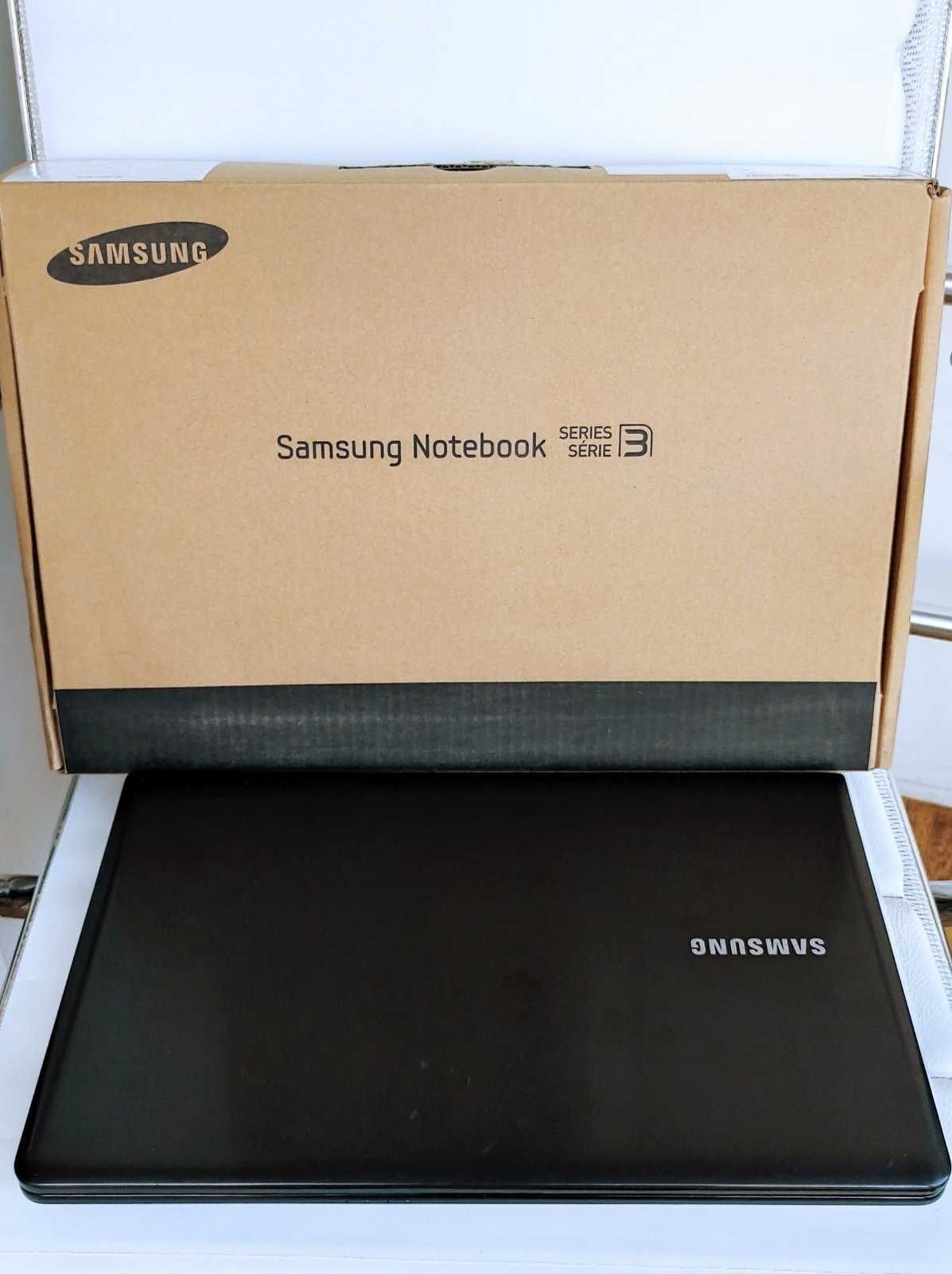 Ноутбук Samsung NP355E5X-S01RU в гарному стані коробка блок живлення