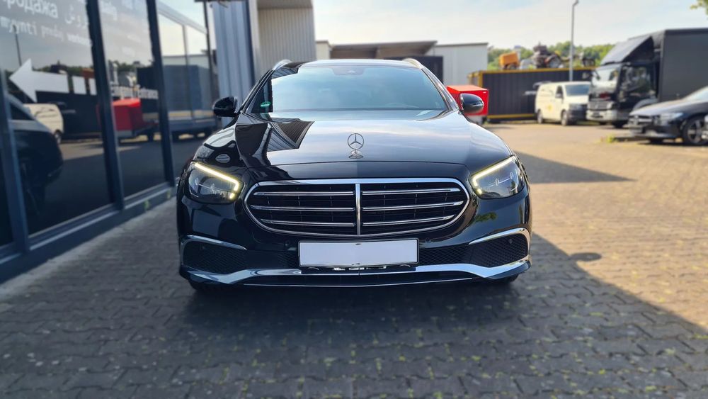 Mercedes-Benz E 300 de T 9G-TRONIC Exclusive