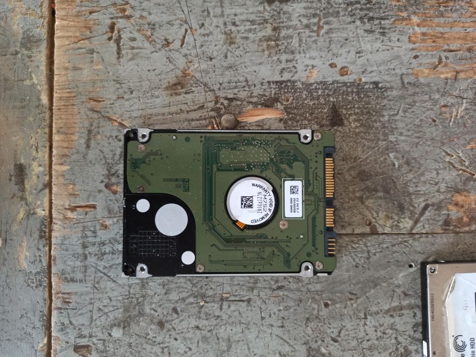 320 ГБ жоский діск від ноутбука самсунг