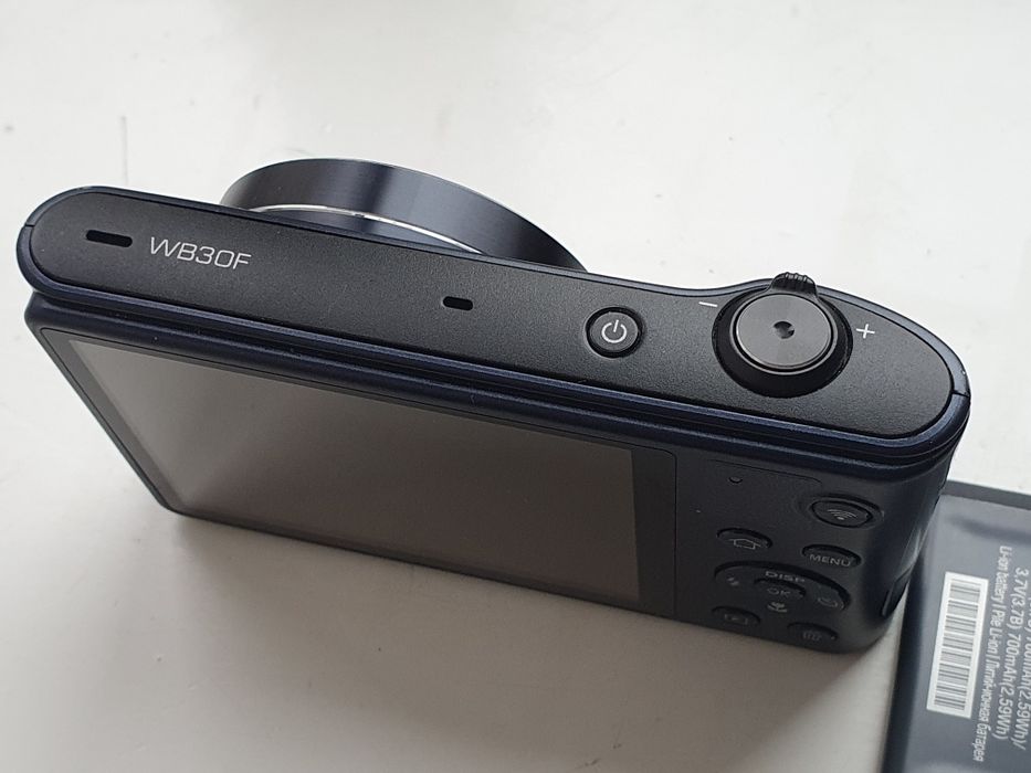 Цифрова камера Samsung WB30F ,Ультракомпактна з Wi-Fi