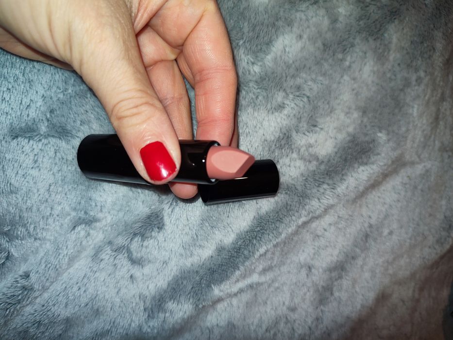 Szminka pomadka nude MISCHO USA