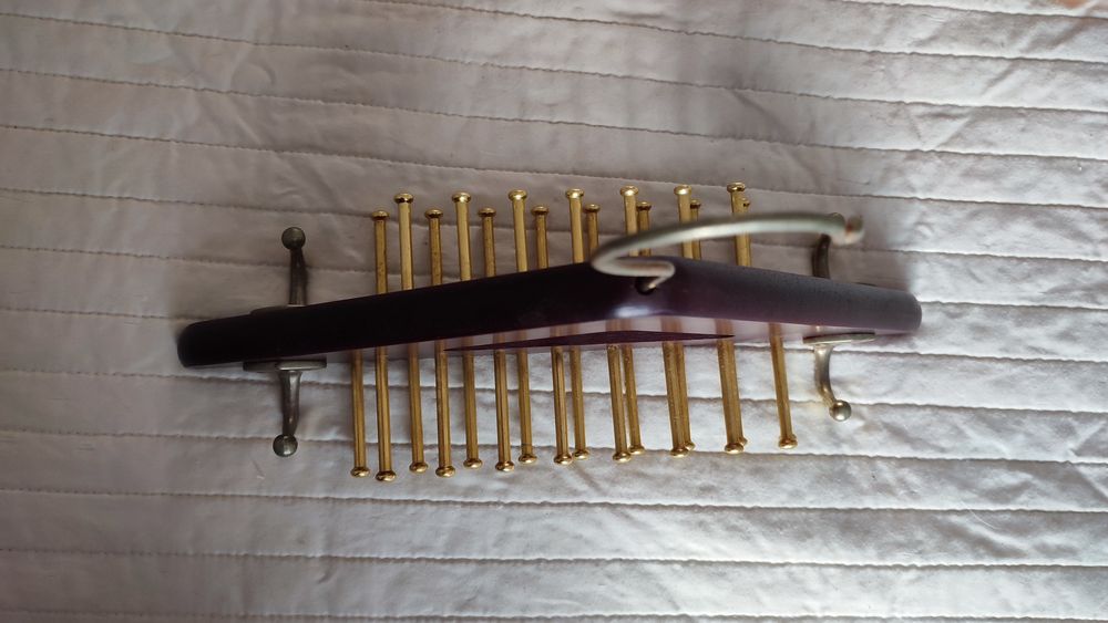 Cabide de madeira multifuncional