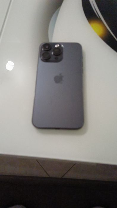 Продам Айфон 15 Про Макс