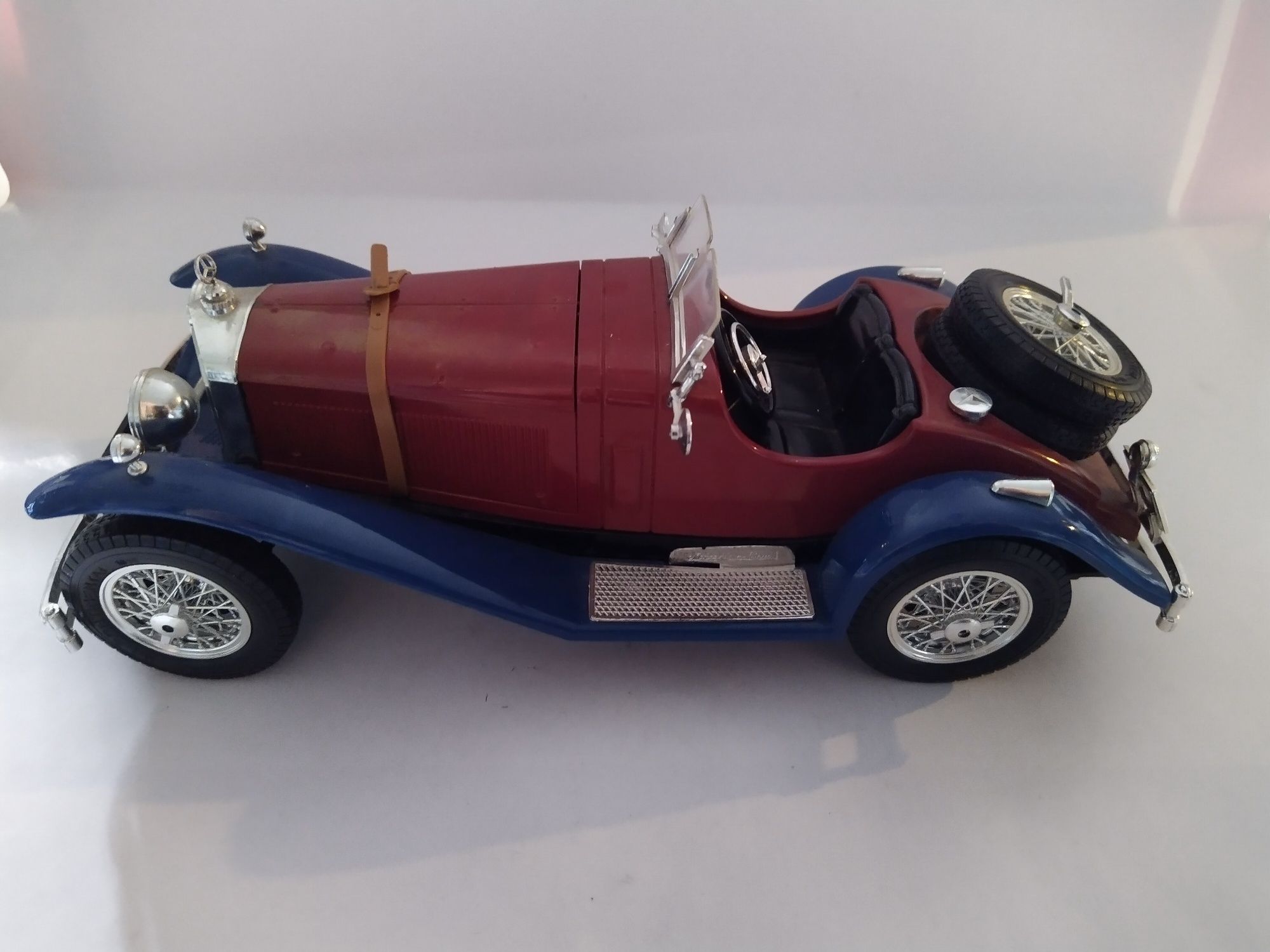 Mercedes Benz SSK Skala 1:18 bburago burago