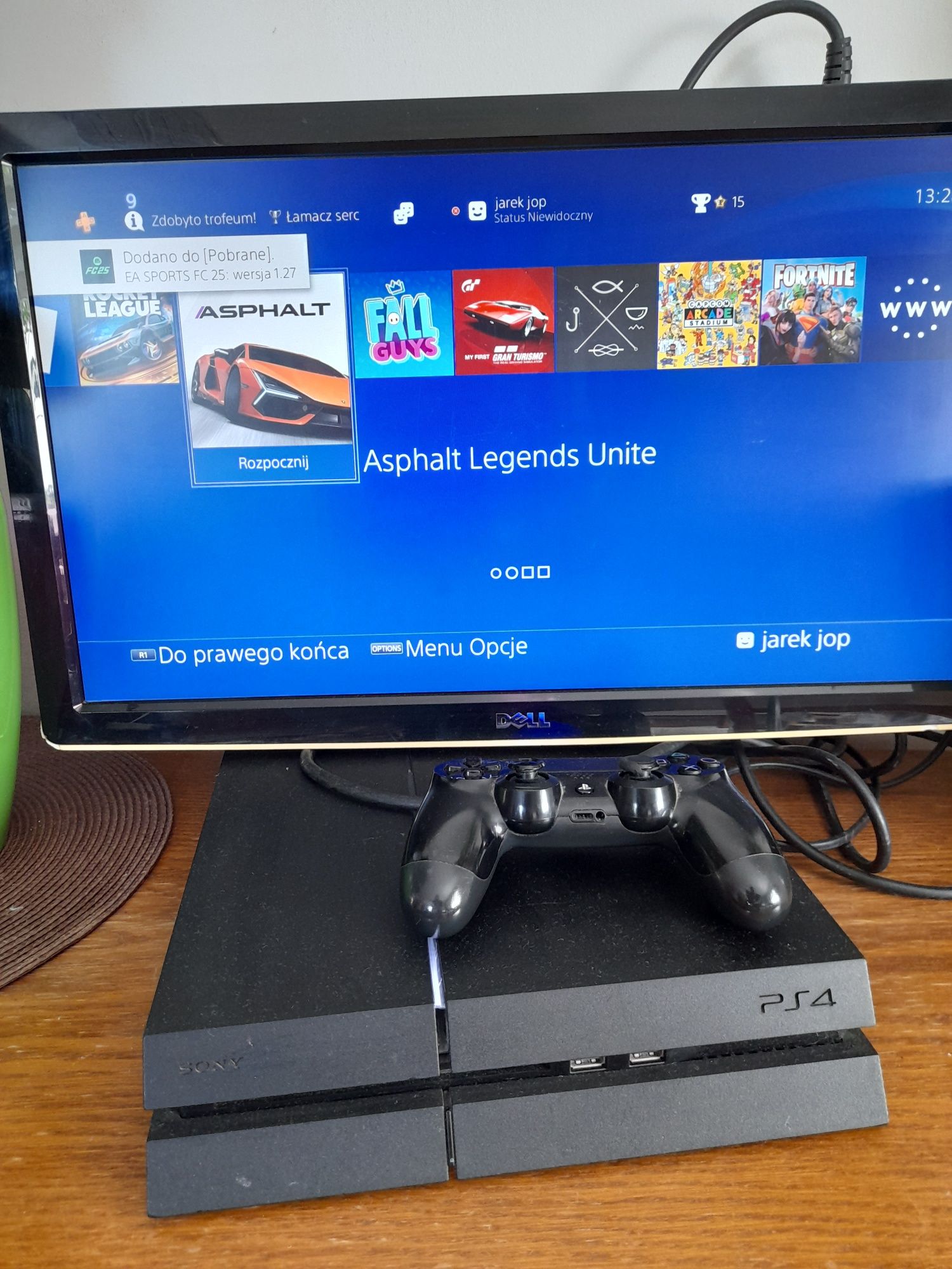 Ps4 plus monitor DELL