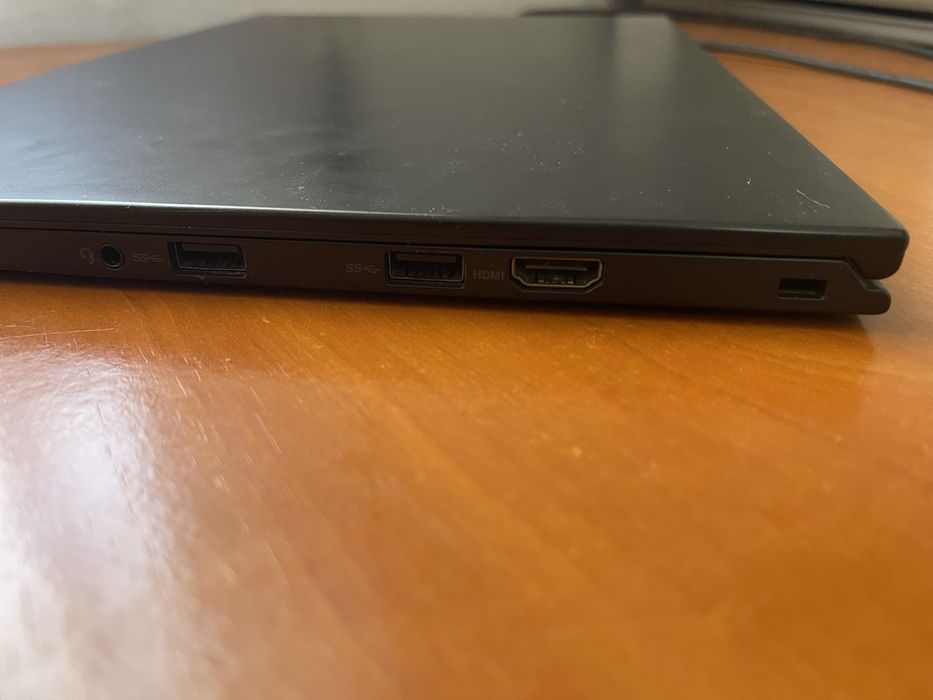 Lenovo Thinkpad x1 Carbon i5-6200U, 8GB RAM, 256 GB NVMe M.2 SSD