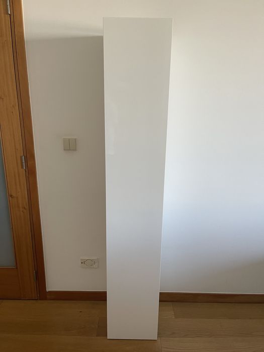 Movel lacado branco brilhante com porta (novo) - Reservado
