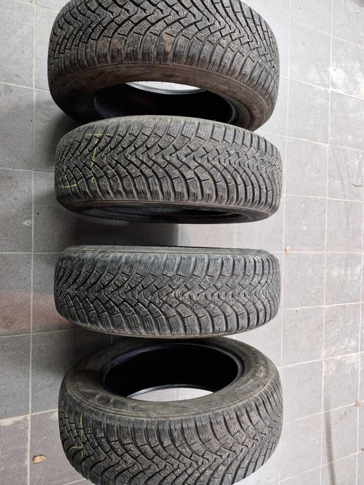 Opony zimowe Falken 4 sztuki.
Eurowinter HS01 SUV 215/65R17 99H