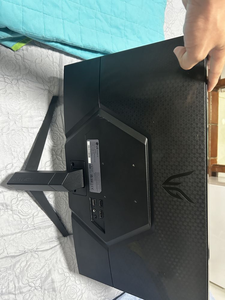 Monitor gamer LG 24’ 165hz 1ms ultragear