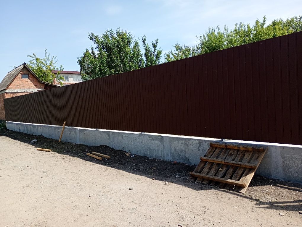 Будівництво парканів та підпірних стін
