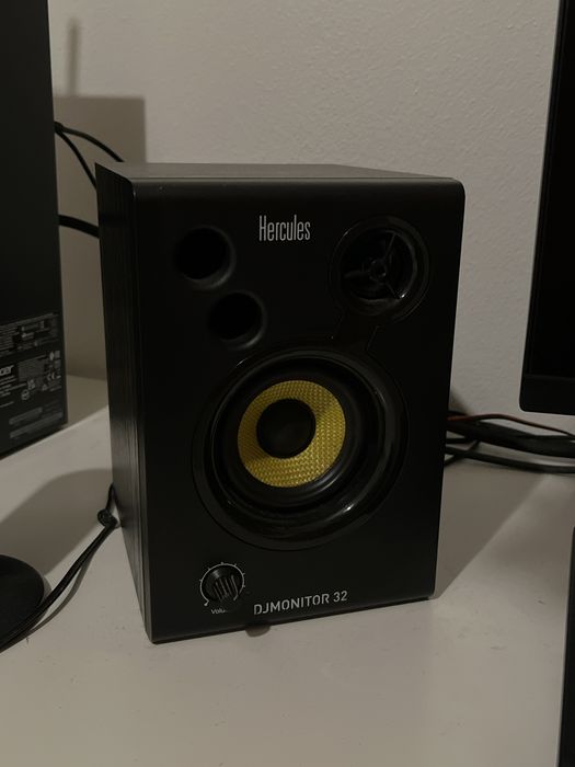 Colunas de Estúdio Hercules DJMONITOR 32