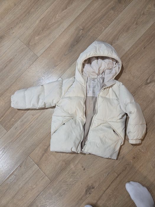 Kurtka ZARA puchową dziewczynka beżowa
