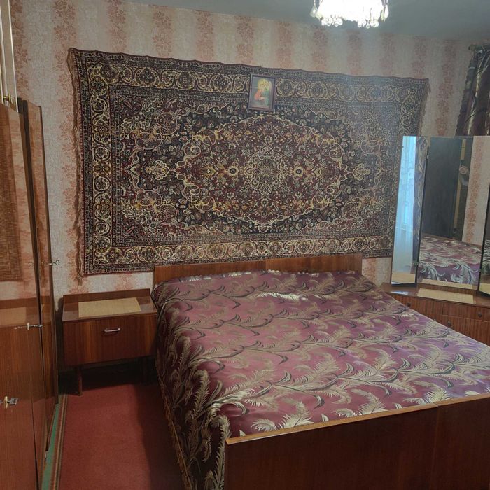 Здається трикімнатна квартира в м. Жовті Води