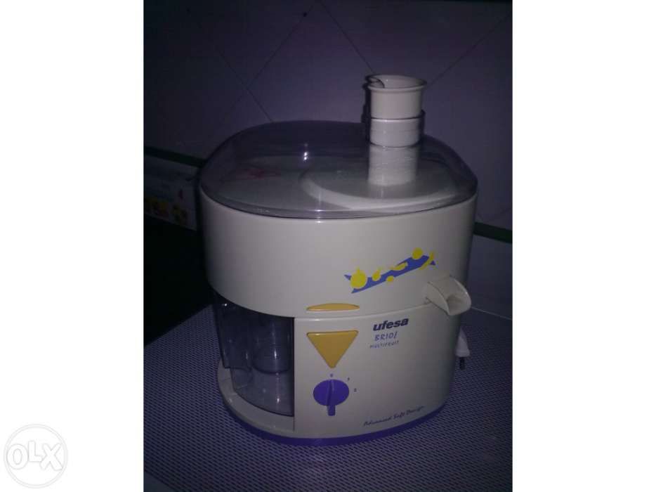 Maquina de sumos Ufesa
