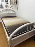 Cama de solteiro + estrado + colchão