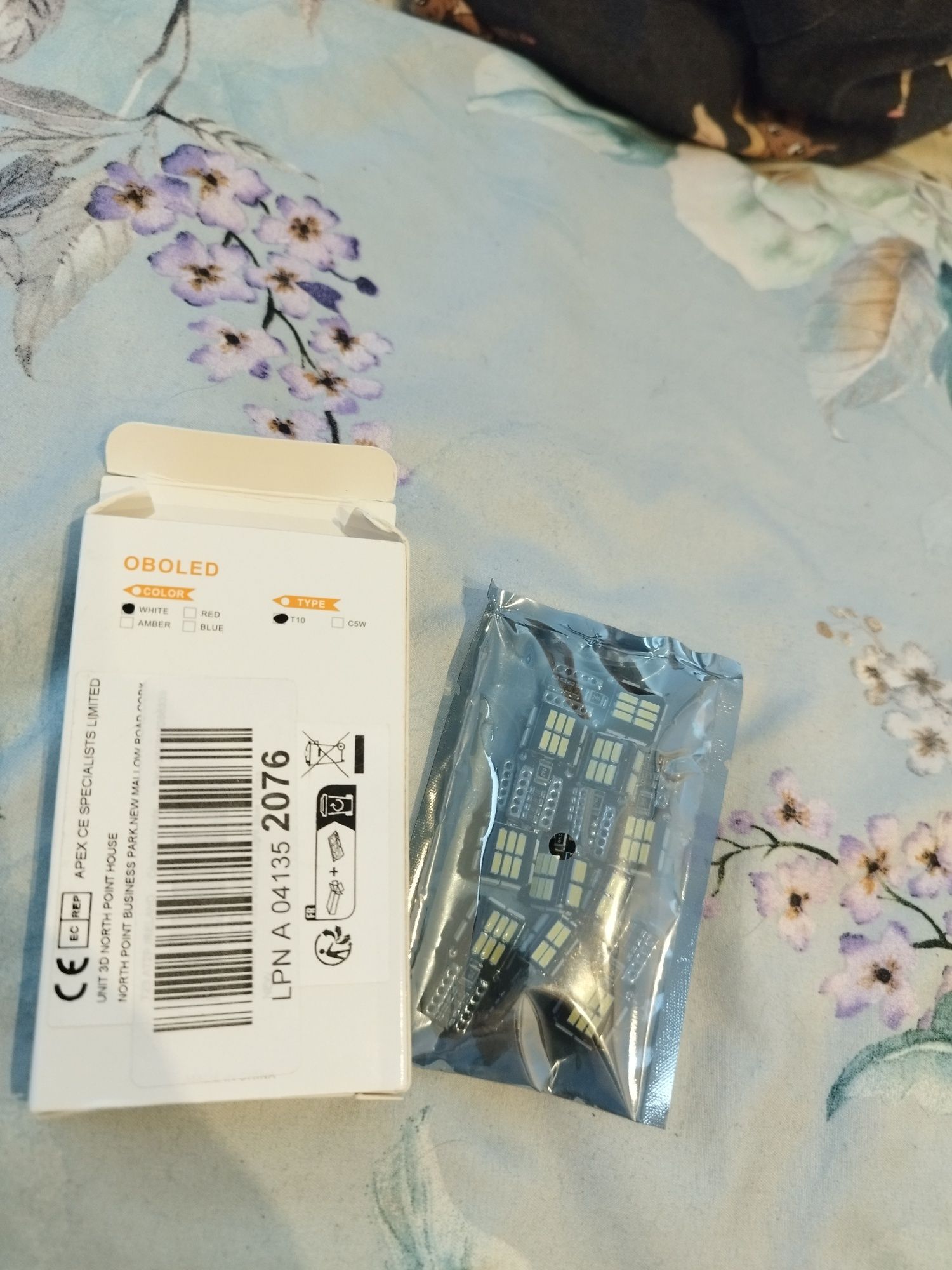 Żarówki samochodowe LED 10 szt Oboled T10 W5W