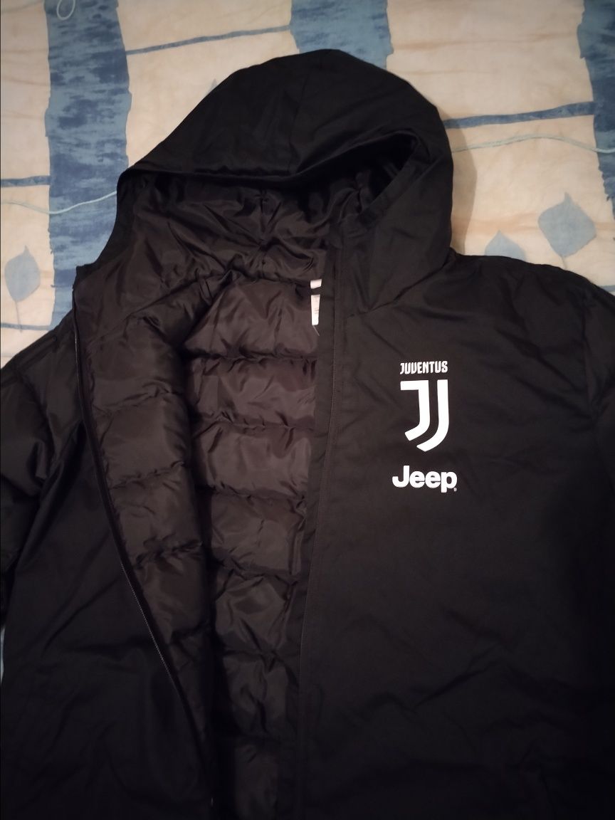 Подовжений пуховик Adidas Juventus в ідеальному стані