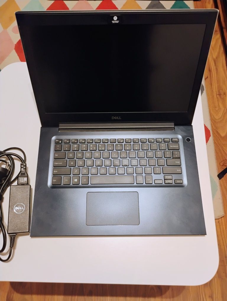 Dell Vostro 5471 14" Intel® Core™ i5-8250U 8GB RAM 256GB SSD