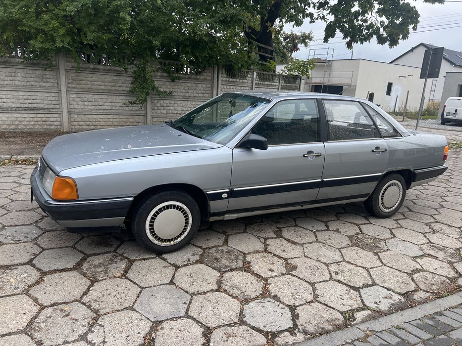 Audi 100 cc 1.9 benzyna 1984 rok